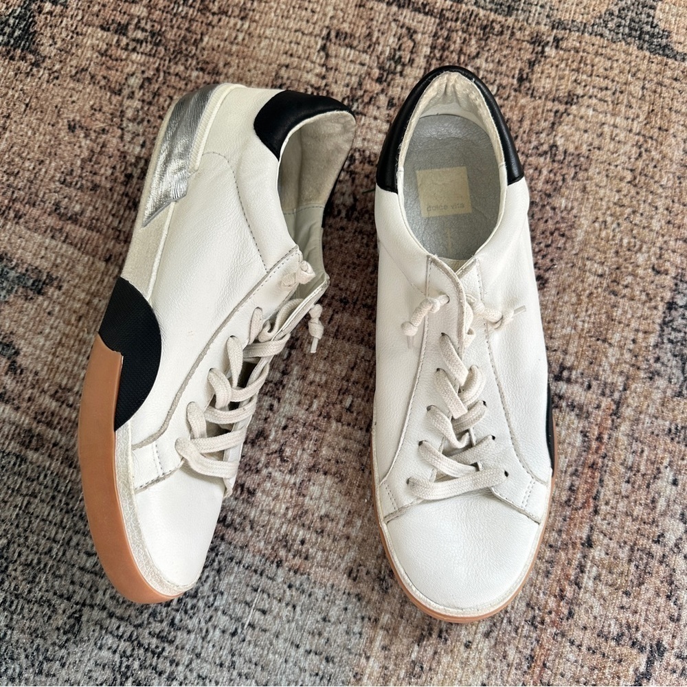 Dolce Vita Black and White Zina Sneakers sz 9.5